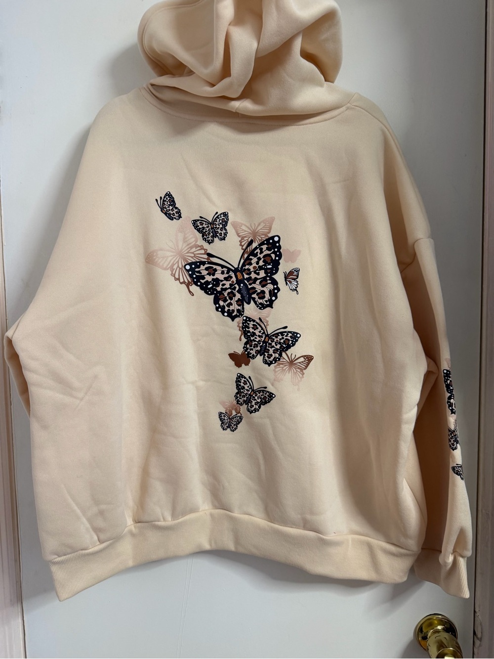 Butterfly Graphic Cream Hoodie - Women's Pullover